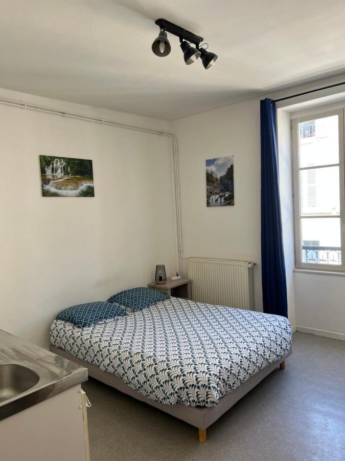 Logement LECOURBE Appartement Lons-le-Saunier Buitenkant foto
